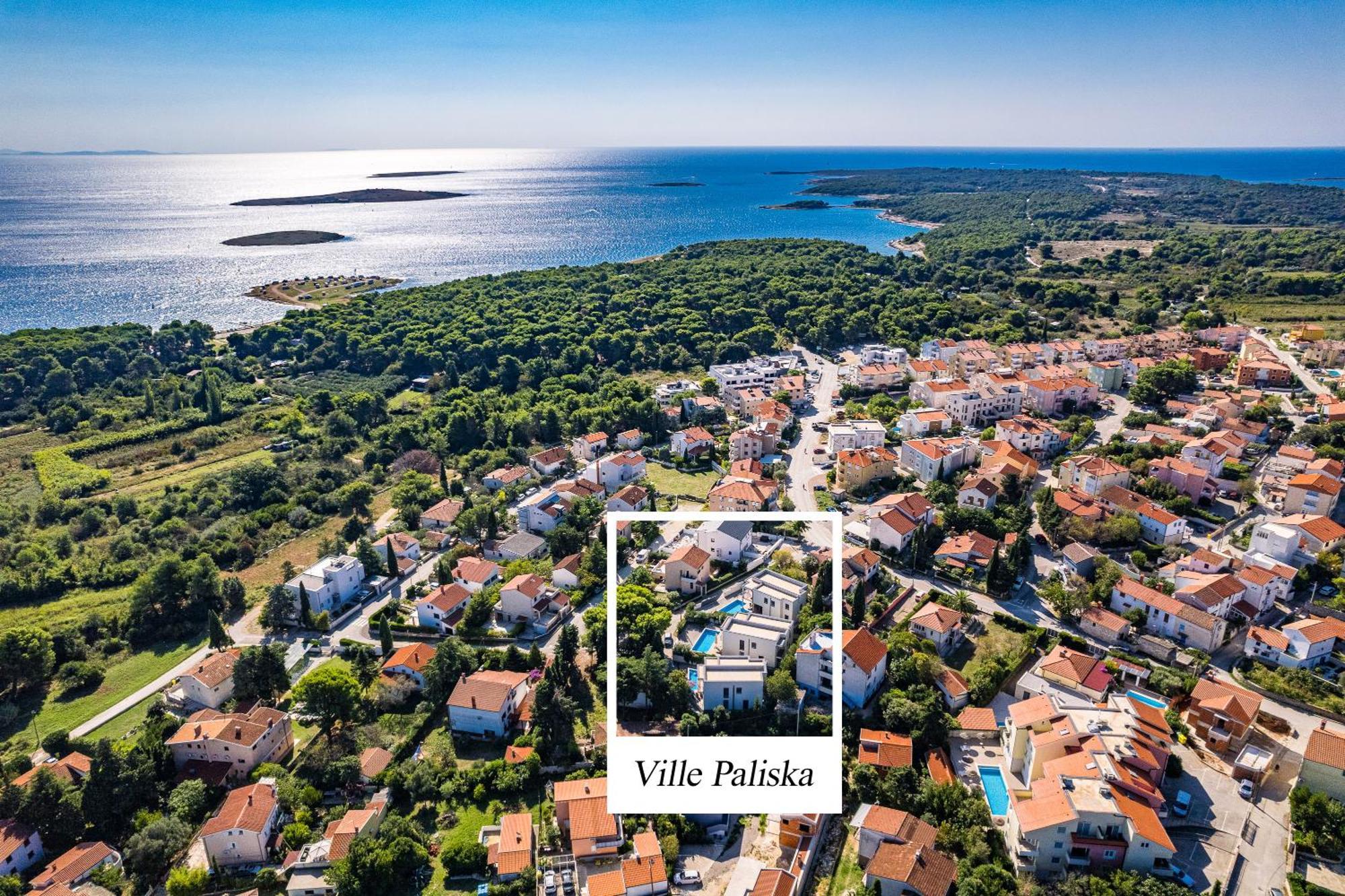 Vila Paliska Pula Luaran gambar